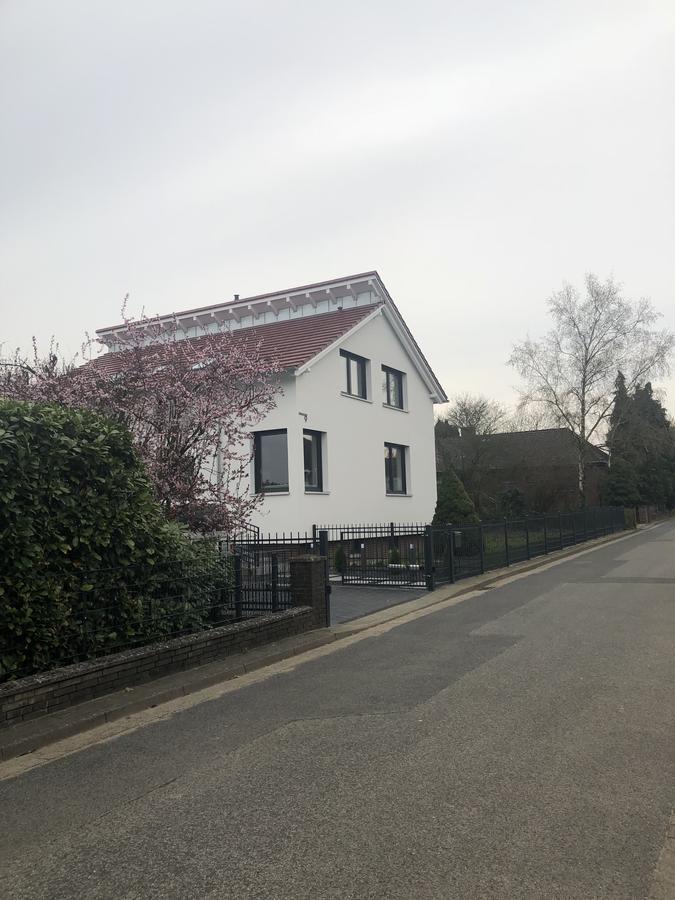 Stylische Wohnung In Ruhiger Lage, Sehr Messenah Laatzen Εξωτερικό φωτογραφία